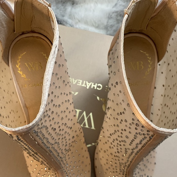 NWT Le Chateau Open Toe Booties - Picture 5 of 9